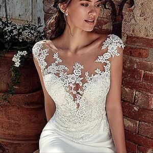 Satin Lace Beach Wedding Dress Size 4 White
